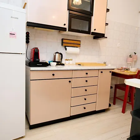 Olga'S Lovely Elia Apartment - Kaisariani-3